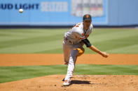 San Francisco Giants starting pitcher Kevin Gausman throws to the plate during the first inning of a baseball game against the Los Angeles Dodgers, Sunday, Aug. 9, 2020, in Los Angeles. (AP Photo/Mark J. Terrill)