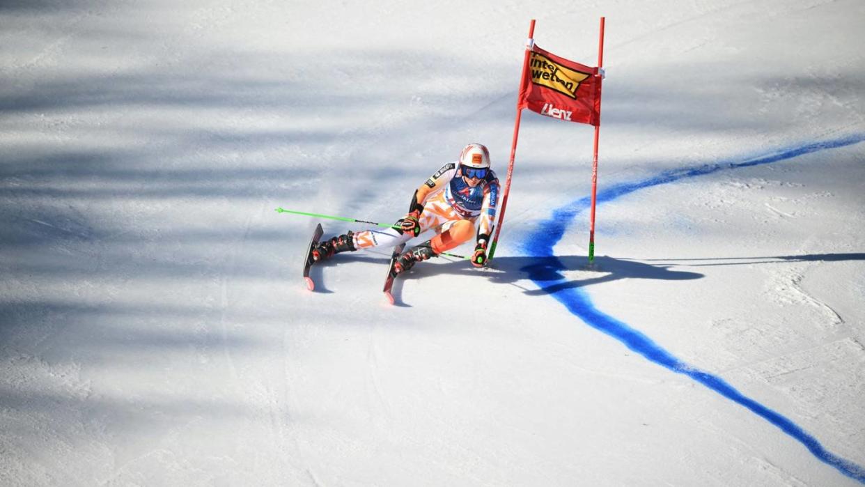 Vlhova führt im Riesenslalom