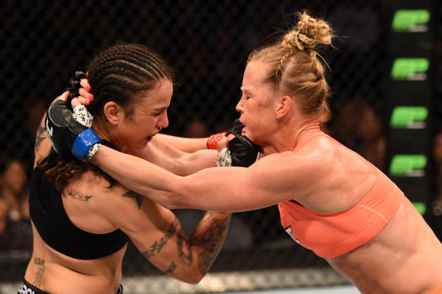 Ronda Rousey is knocked out by Holly Holm in UFC title fight - Los