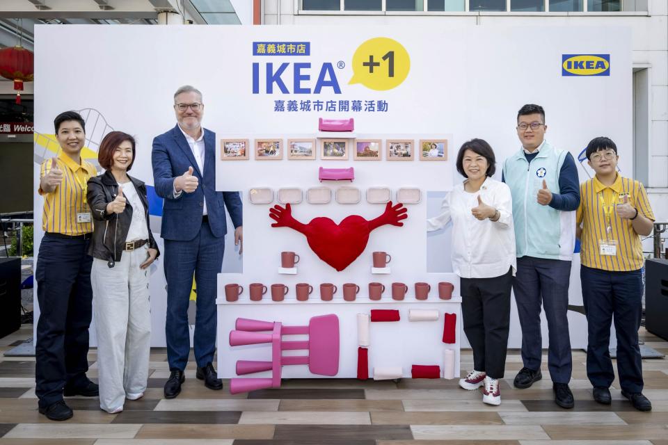 IKEA+1城中店在嘉義，市長黃敏惠慶開幕。(記者劉治強攝)