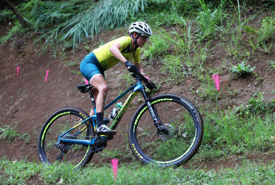 Mourão bikes through a challenging terrain
