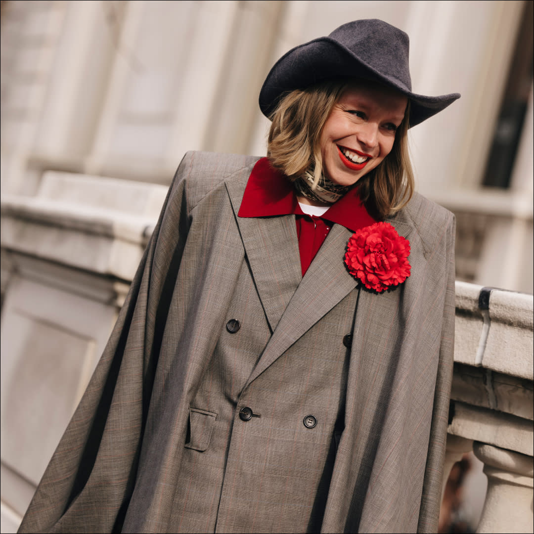  NYFW guests wearing the brooch trend. 