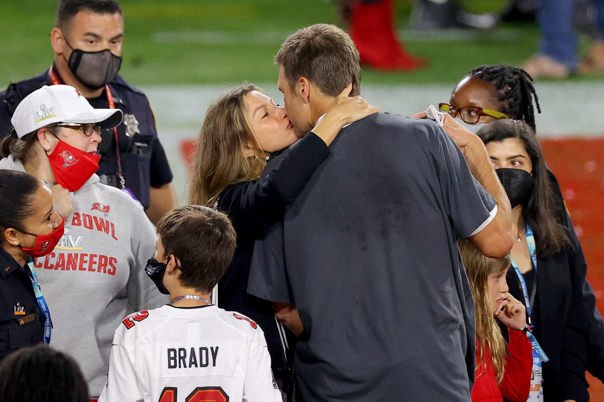 Gisele Bündchen continues to visit holistic healer amid Tom Brady