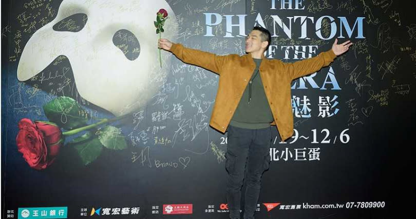 王大文透露，這次巡演陣容裡，其中的演員是以前的同學，在空檔也約了一起去吃宵夜。（圖／寬宏提供）