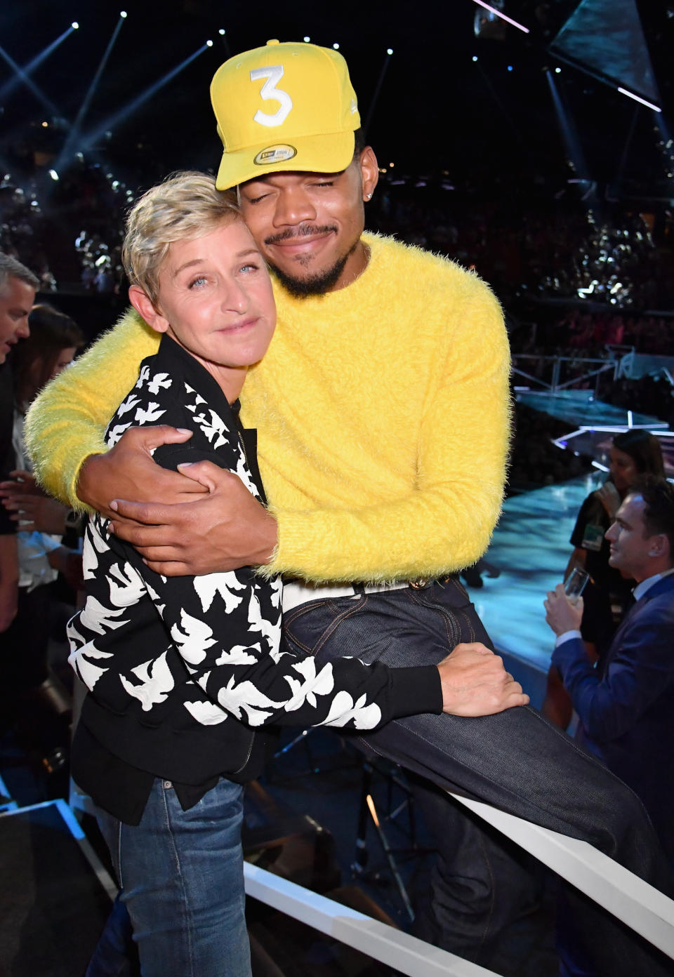 Ellen DeGeneres and Chance The Rapper pose together during the 2017 MTV Video Music Awards at The Forum on Aug. 27, 2017 in Inglewood, California.&nbsp;