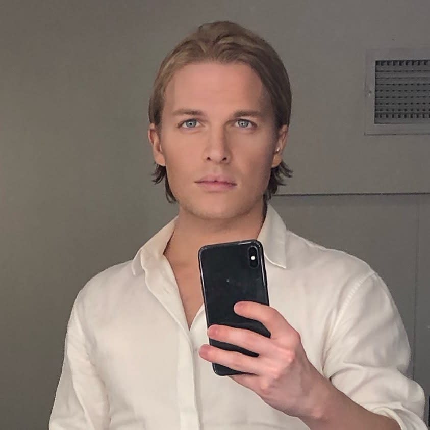 ronan farrow