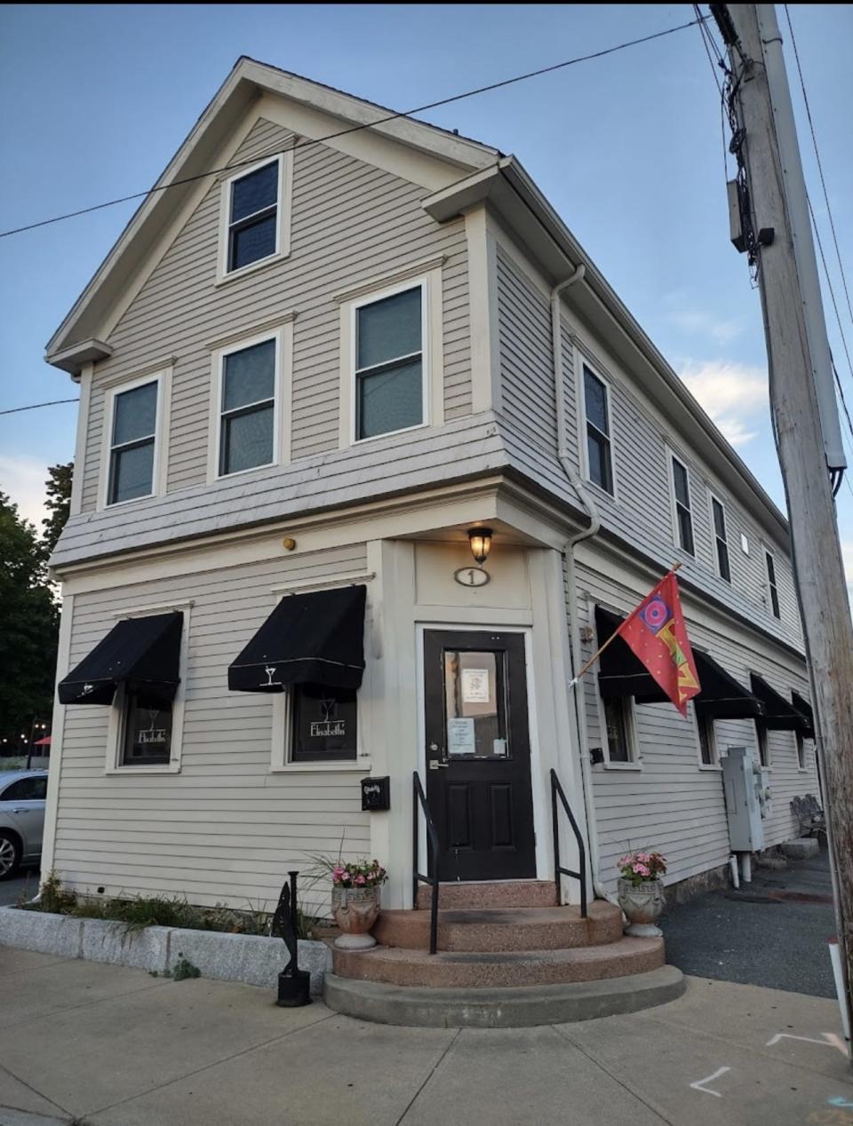 The Baker's Brandon Roderick prepares to open Olivia's Restaurant in the form Elisabeth's in Fairhaven Village.