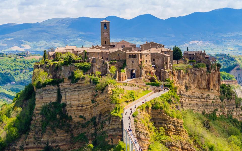 Civita di Bagnoregio - alamy