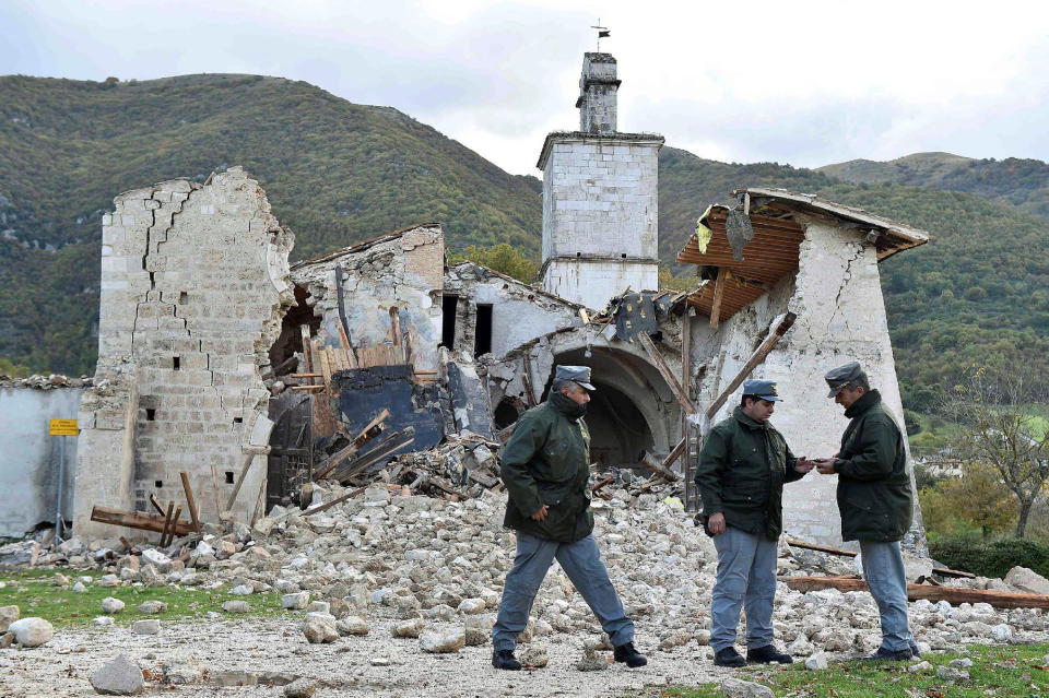 A collapsed church in Campi di Norcia