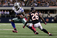 Dez Bryant #88 of the Dallas Cowboys runs for yards after the catch against Tim Jennings #26 of the Chicago Bears at Cowboys Stadium on October 1, 2012 in Arlington, Texas. (Photo by Tom Pennington/Getty Images)