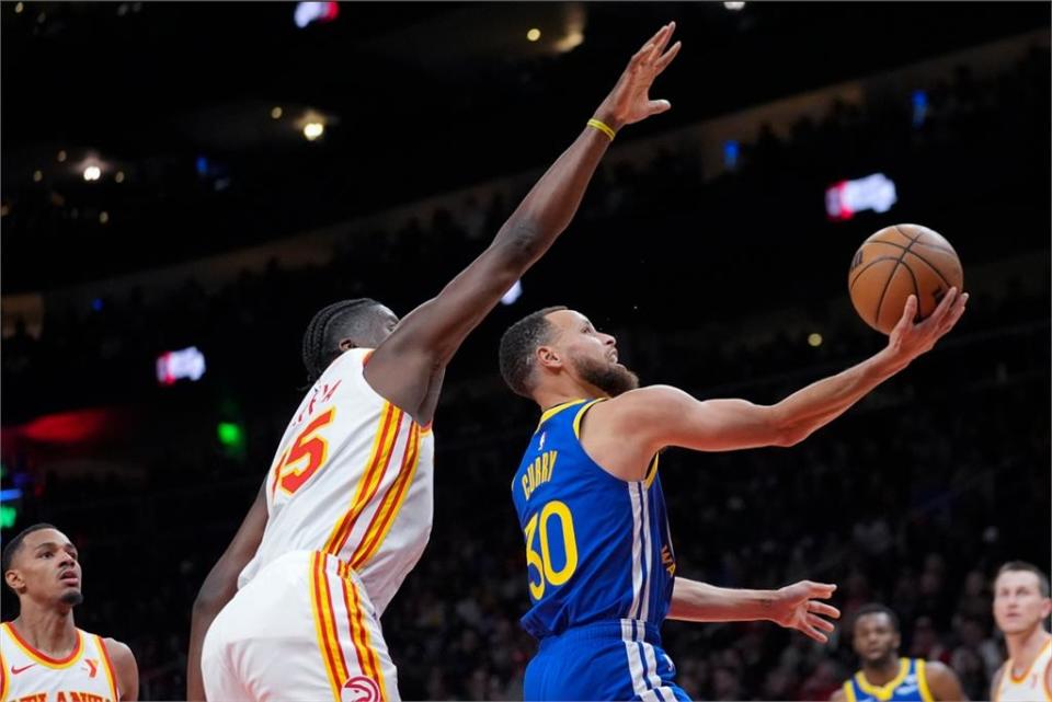 NBA／悲情咖哩！柯瑞狂砍本季新高60分仍輸球　近2週聯盟第3人