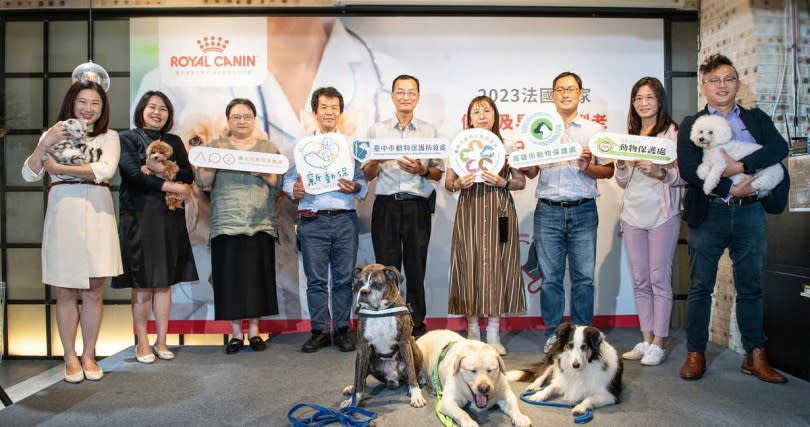 以貓犬健康與福祉為宗旨的寵物飼料領導品牌法國皇家，特別結合六都動保處、逾百位的獸醫師及全台近230間動物醫院，聯合推動「健檢及早，相伴到老」公益計畫（圖／法國皇家提供）。