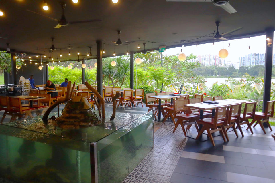 tenderbest hougang - restaurant lake view