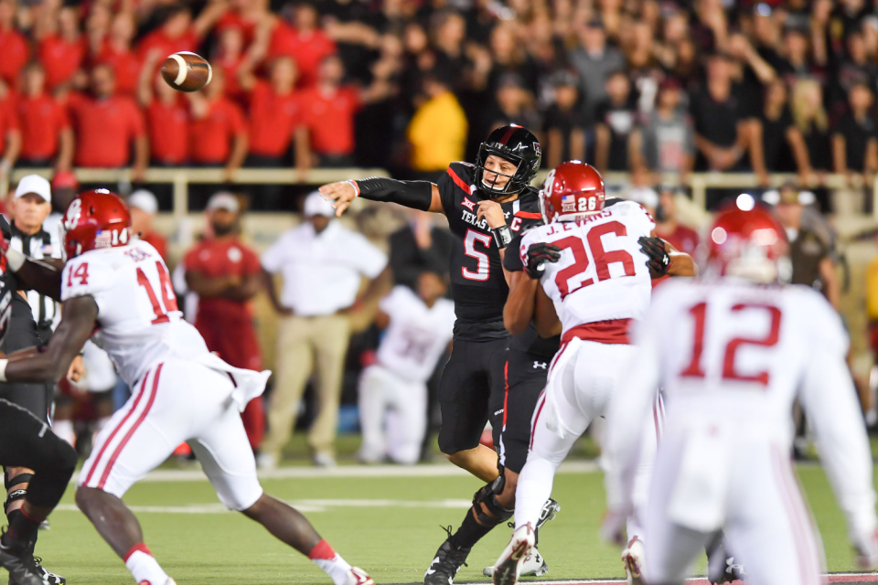 Texas Tech quarterback Patrick Mahomes passes against Oklahoma on Oct. 22, 2016.