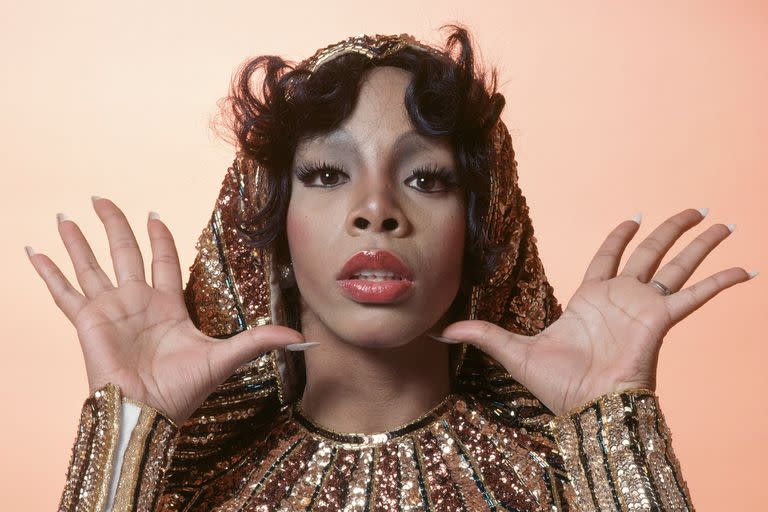 Donna Summer: un documental bucea en la “doble vida” de la diva de la música disco y cuestiona las tristes declaraciones que la acecharon en su lecho de muerte