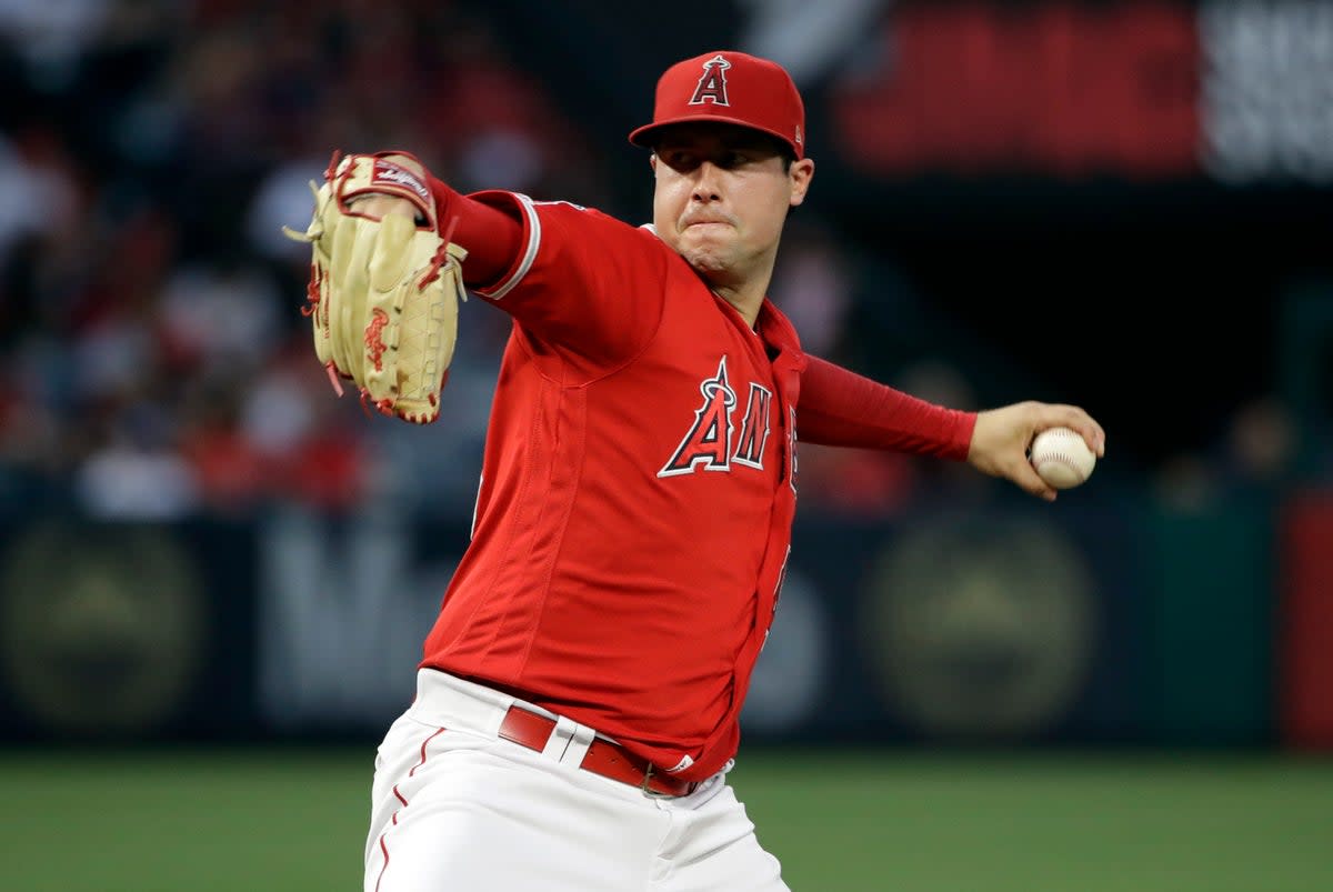 ANGELINOS-SKAGGS (AP)