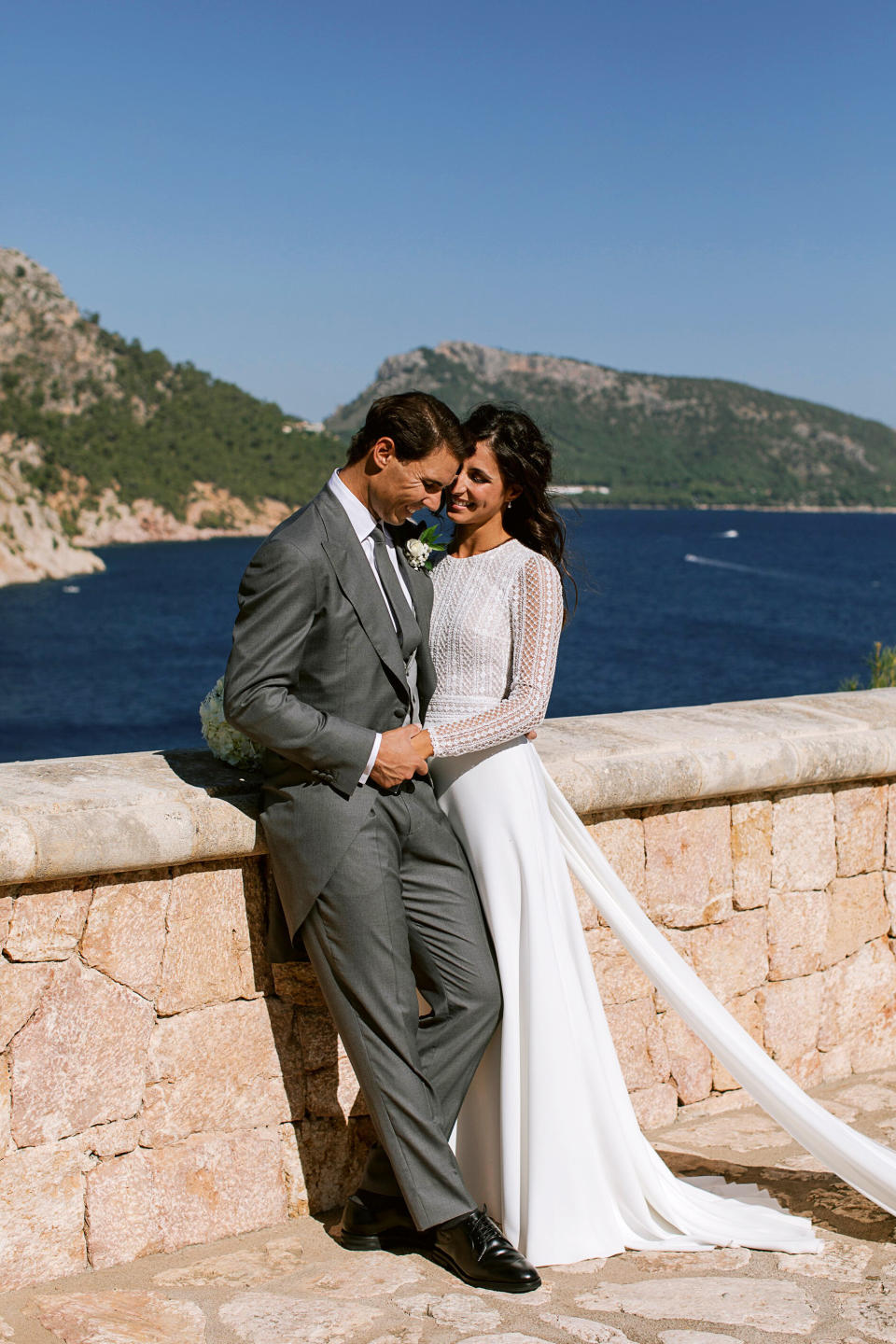 In this handout photo provided by the Fundacion Rafa Nadal, Nadal poses with wife Xisca Perello for the official wedding portraits after they were married on Oct. 19 in Mallorca, Spain. (Photo: Handout via Getty Images)