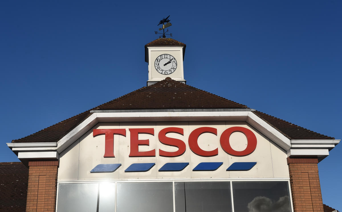 Tesco Raises Profit Outlook After Record Christmas Sales - Bloomberg