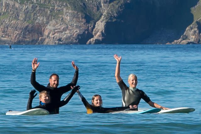 <p>The Royal Court</p> Crown Prince Haakon's family surfing in 2017