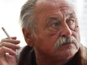 <p>L'écrivain américain est décédé, samedi 26 mars, à l'âge de 78 ans. Connu pour être un bon vivant, il est décédé dans le sud-ouest des Etats-Unis d'une crise cardiaque. Jim Harrison est l'auteur d'ouvrages de fiction et de recueils de poésie. Son plus grand succès, Dalva, raconte la quête d'une femme dont l'enfant a été adopté. </p>