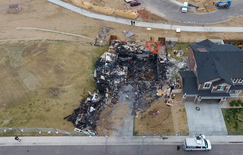 An Anadarko Petroleum gas well, in the upper left and covered by tan fencing, was located less than 200 feet from a home that exploded on April 27, 2017, in Firestone, Colorado, killing two people. (Photo: RJ Sangosti/The Denver Post via Getty Images)