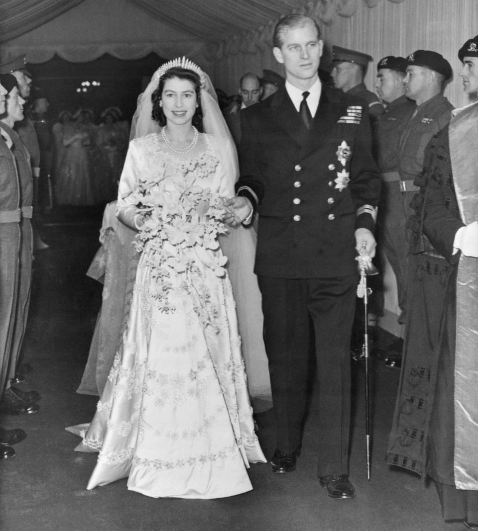 Queen Elizabeth's Expensive Wedding Dress, 1947