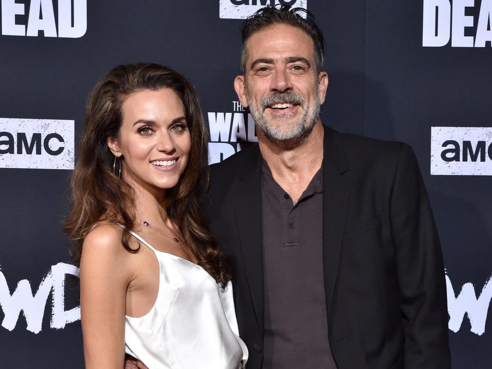 hilarie burton jeffrey dean morgan twd 2019