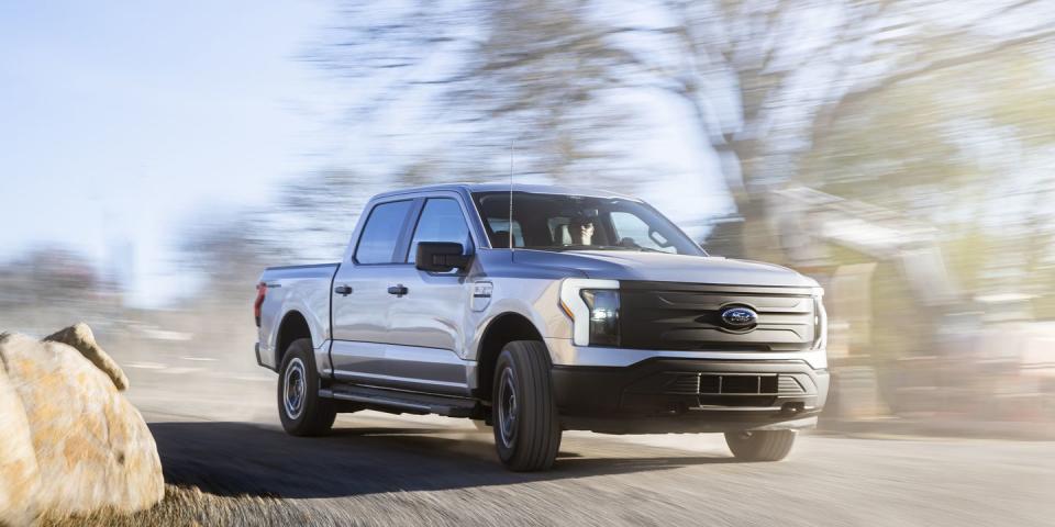 2023 ford f150 lightning pro