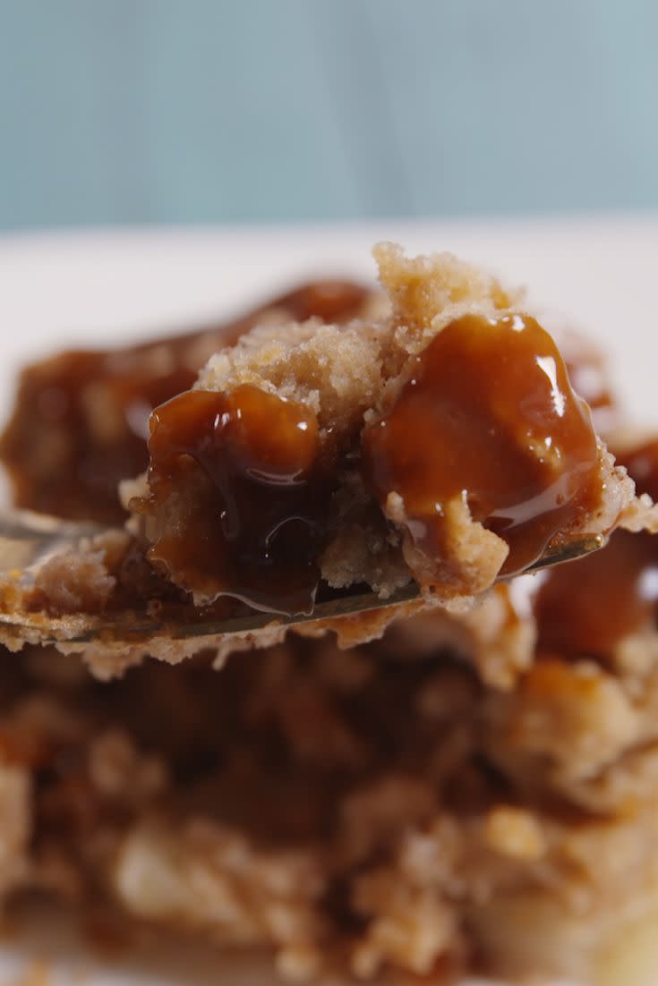 Caramel Apple Coffee Cake