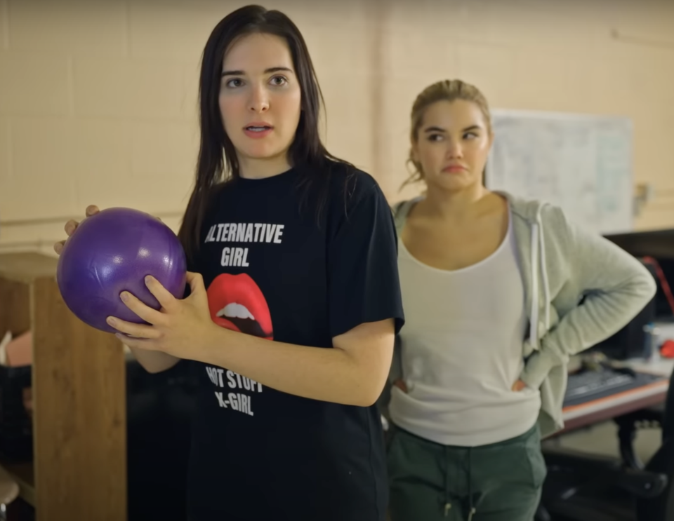 Sloane prepares to throw a dodgeball in "1UP"