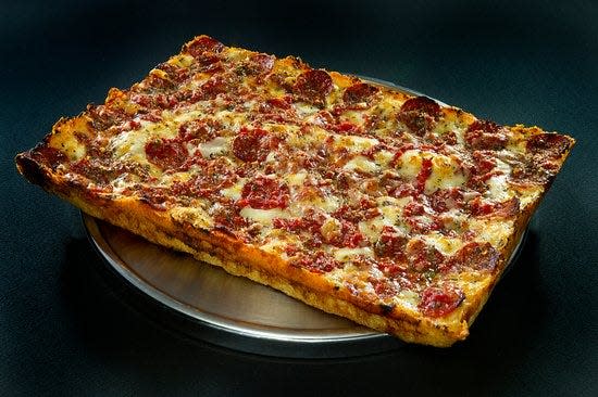 Buddy's Pizza locations has a discount for veterans on Veterans Day