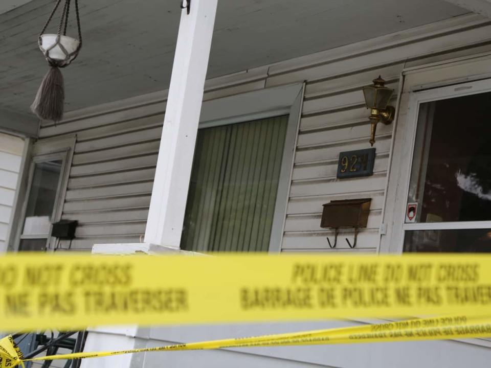 The shooting that claimed the life of Michael Holmberg took place 924 Elsmere Avenue in March 2017. (Derek Spalding/CBC - image credit)