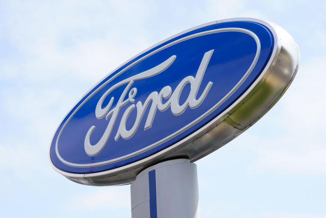 Ford earnings fall short of estimates after it strikes a tentative deal  with the United Auto Workers