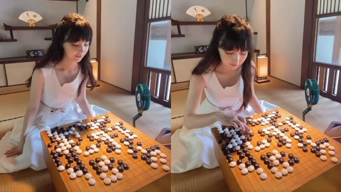 黑嘉嘉僅花5秒就找出棋盤多出來的2顆旗子。（圖／翻攝自 黑嘉嘉 臉書）