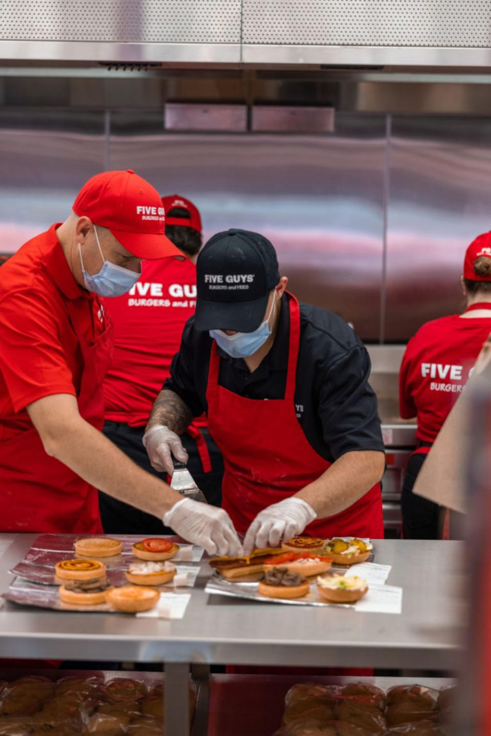 Five Guys’ buns are ‘freshly baked every day’ and warmed on the grill to get ‘the perfect toast’. — SoyaCincau pic