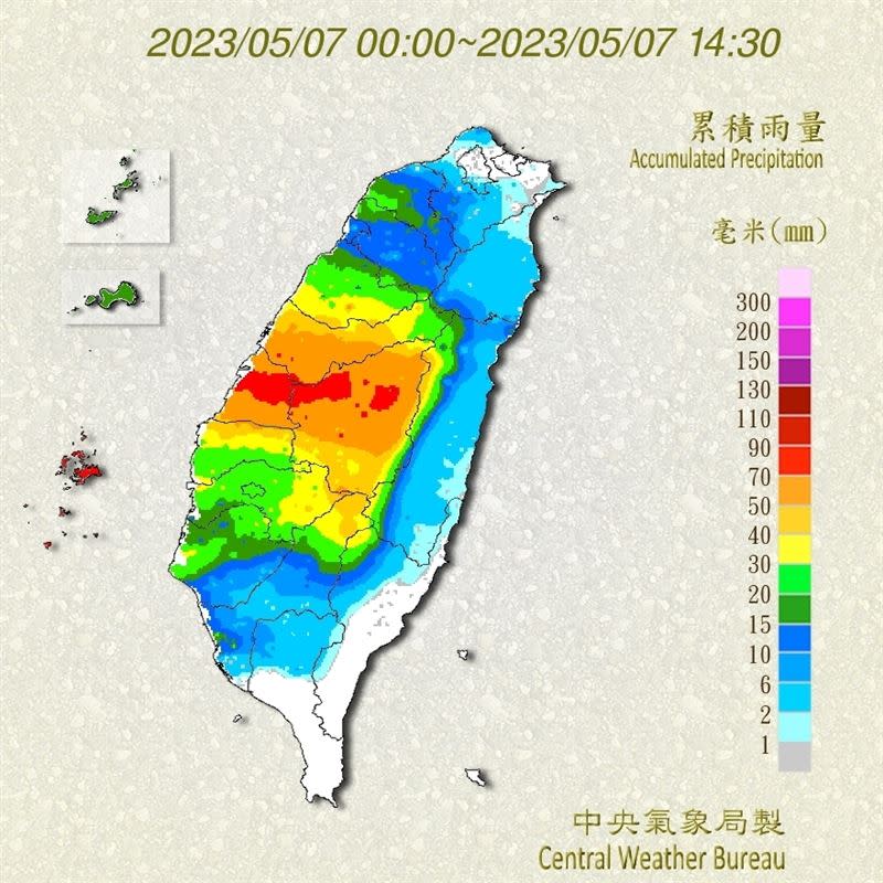 梅雨季首波鋒面今日報到，其中苗栗、台中降雨最明顯。（圖／翻攝自中央氣象局）