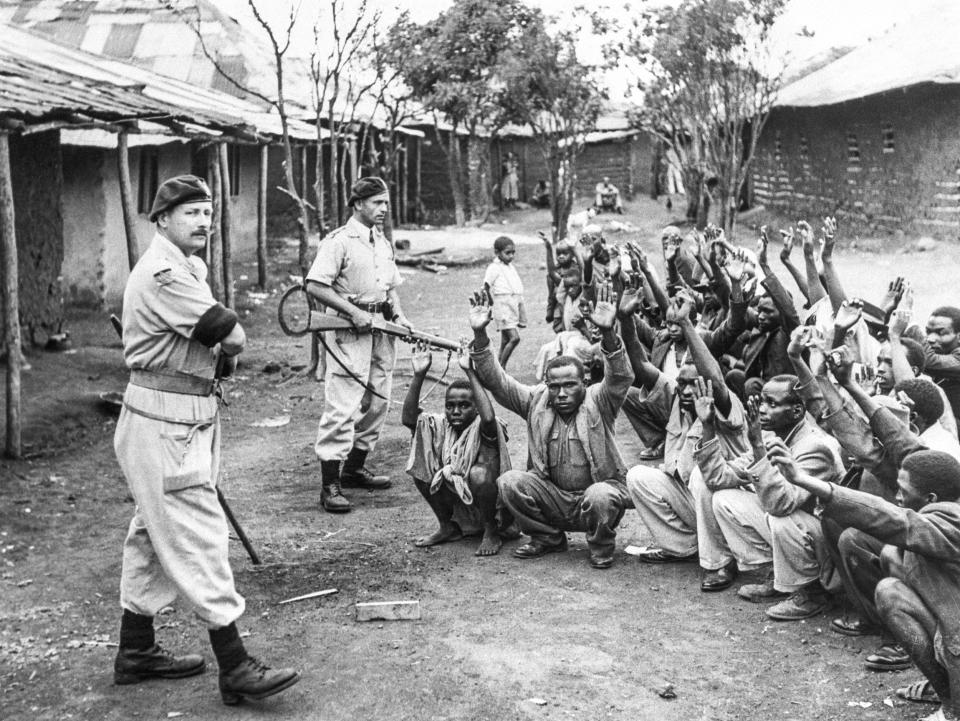 British Police Guarding Mau-Mau Suspects (Bettmann Archive)