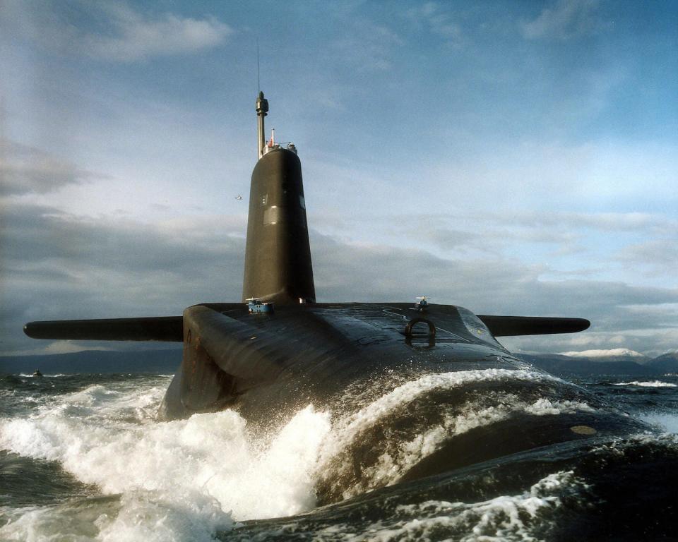 Ein U-Boot-Admiral der britischen Royal Navy ist mit hochgeheimen Informationen betraut. - Copyright: LA(P) Ritchie Harvey/AFP via Getty Images