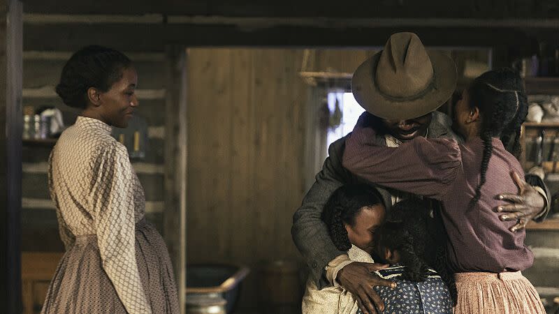 david oyelowo as bass reeves and lauren e banks as jennie reeves in lawmen bass reeves, episode 2, season 1, streaming on paramount, 2023 photo credit emerson millerparamount