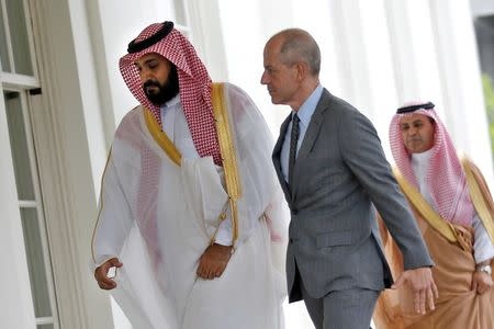 Saudi Arabia's Deputy Crown Prince and Minister of Defense Mohammed Bin Salman (L) arrives at the Oval Office of the White House for a meeting with U.S. President Barack Obama in Washington, U.S., June 17, 2016. REUTERS/Carlos Barria