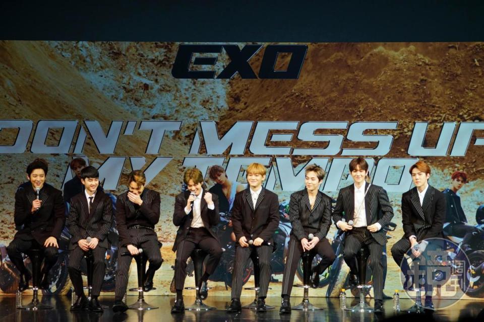 隔了一年兩個月，EXO帶著新專輯回歸，八位成員都表示心情既緊張又興奮。