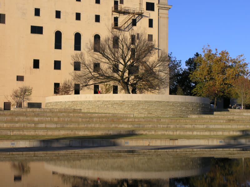 <b>Oklahoma</b>: Por el momento, 17.000 personas han votado a favor de la independencia de Oklahoma. En esta instantánea se observa el Oklahoma City National Memorial. (Wikimedia Commons).