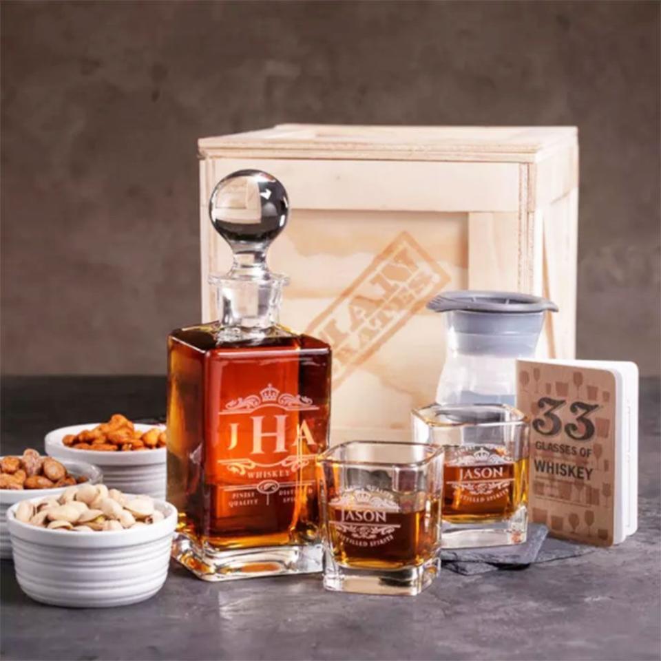 Whiskey Appreciation Crate Gift Set