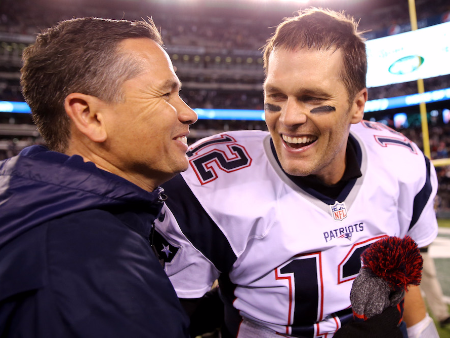 Tom Brady has depended on Alex Guerrero, left, as his trainer for years. (Getty)