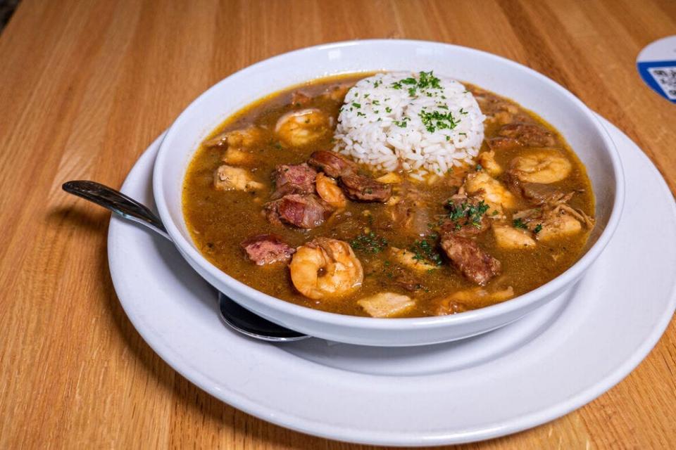Enjoy local flavors at Louis Armstrong New Orleans International Airport (MSY)