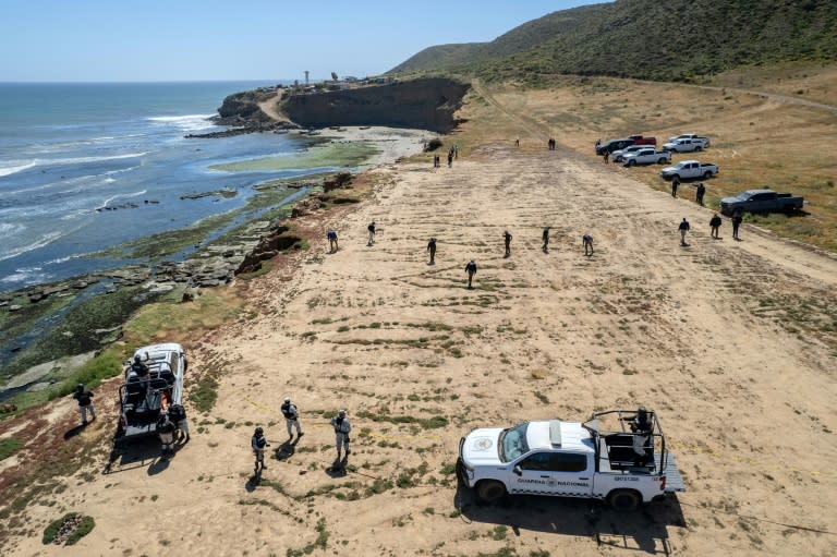 Las labores de investigación del crimen de los tres surfistas continúan el 6 de mayo de 2024 en El Faro, en la localidad mexicana de Ensenada (Guillermo Arias)