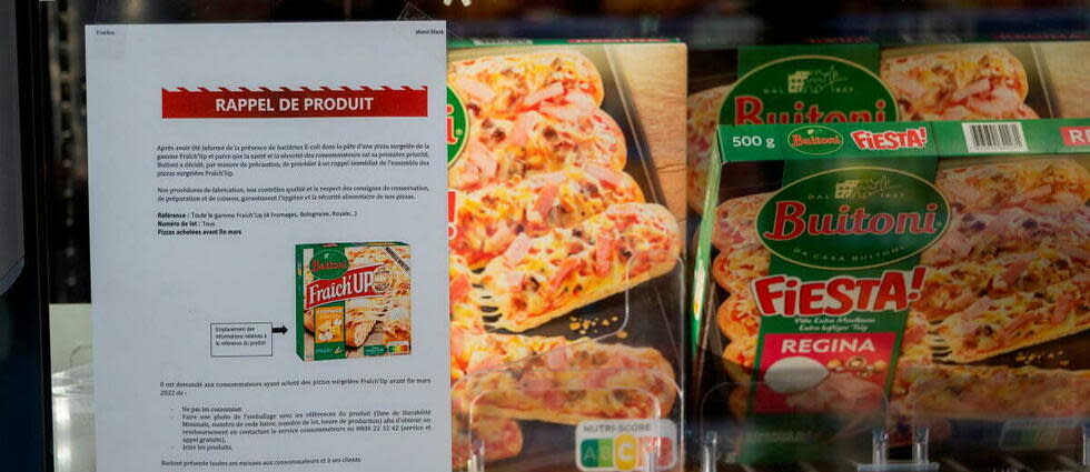 Deux magasins parisiens ont refusé de se soumettre au rappel de certains produits.
