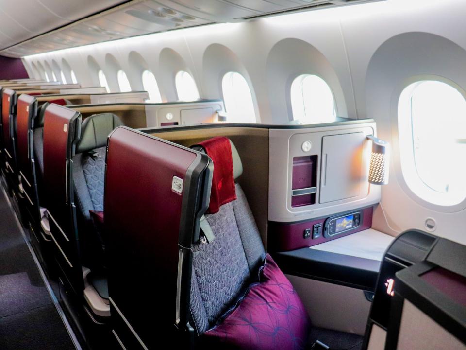 Qatar Airways Boeing 787-9 Dreamliner Business Class - Qatar Airways Flight 2021