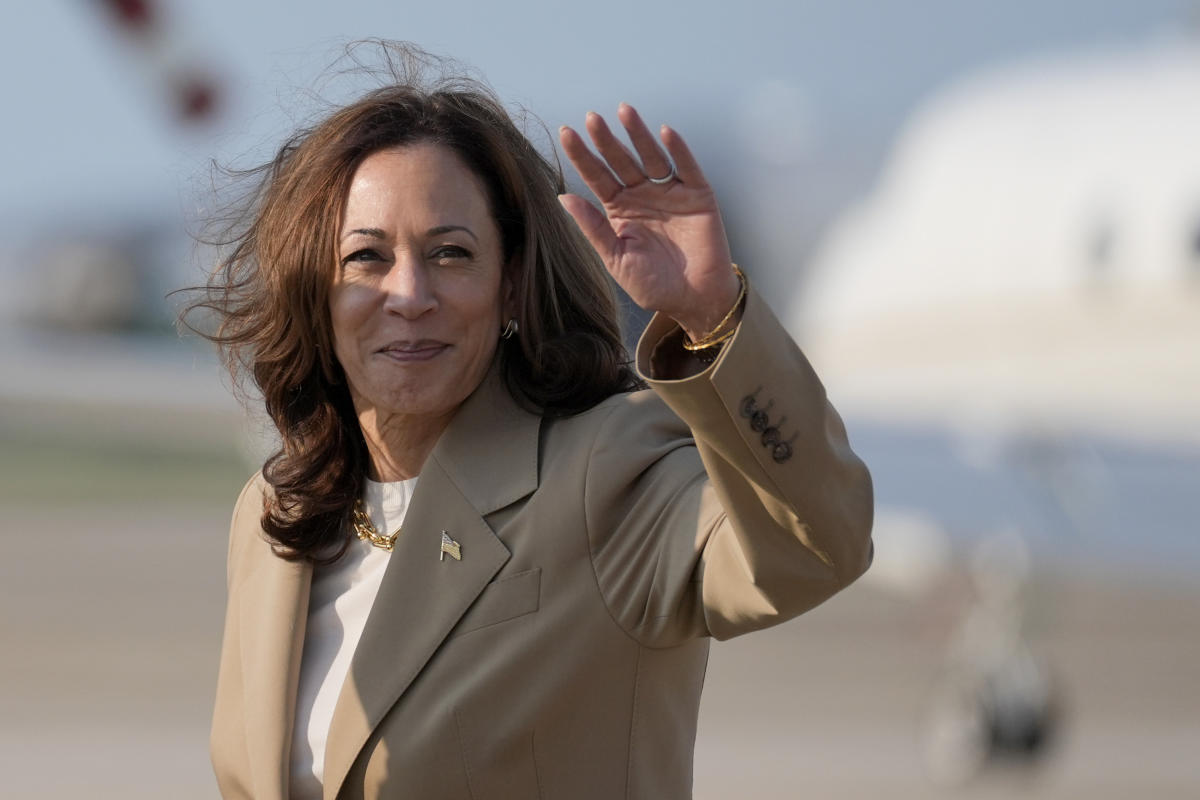 Harris is endorsed by border mayors in swing-state Arizona as she faces GOP criticism on immigration