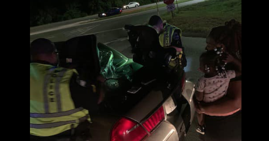 Officers with the Savannah Police Department purchased a young mother of 1-year-old twins new car seats after her previous car had been stolen. (Photo: Facebook)